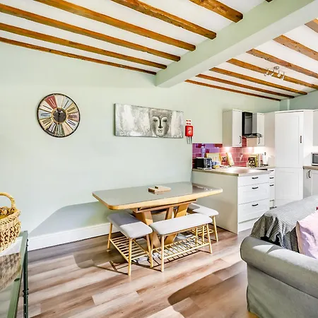 Nyaraló One - Uk41159 *