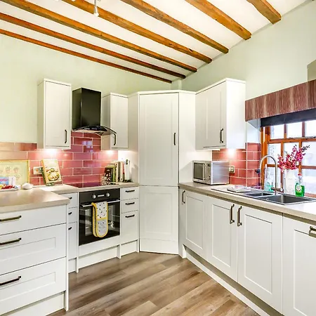 One - Uk41159 펜션